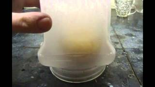 What Happens When You Drop a Hot Ball of Nickel Into Honey